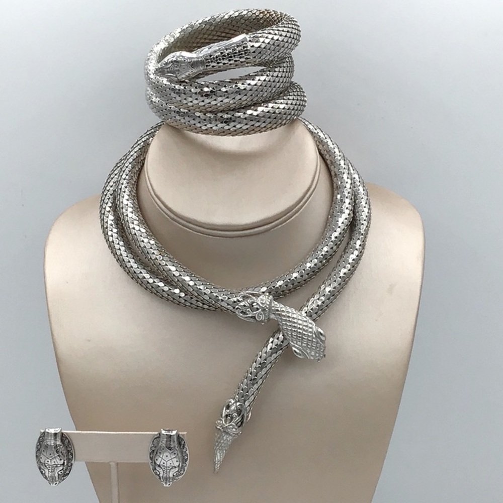 Vintage and Davis Mesh Serpent Parure Set